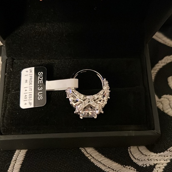 Jeulia Skeleton Sterling Silver Engagement Ring Size 3 - Picture 8 of 15